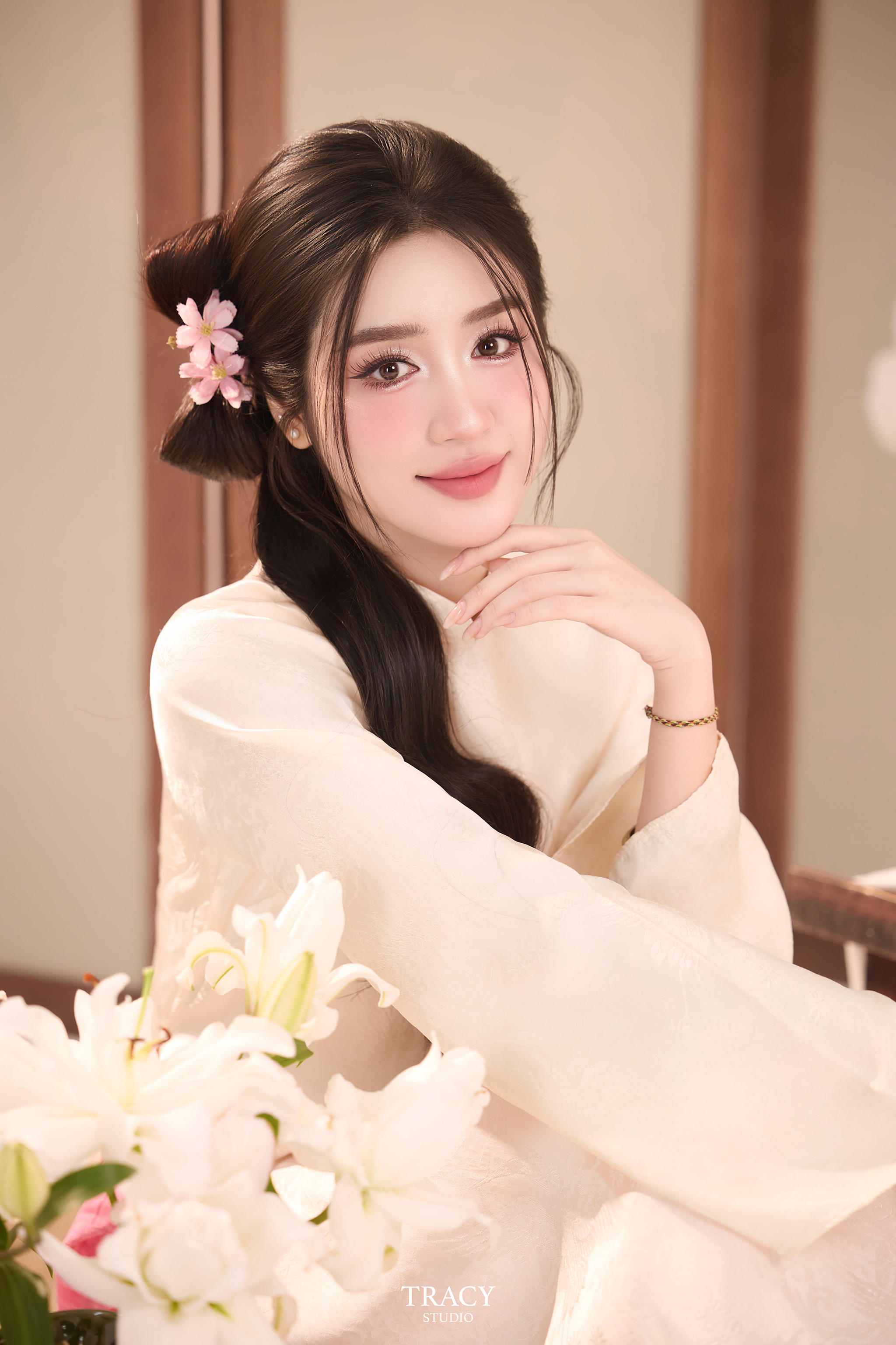 frontend/img/gallery/anh-tet-yem-ao-dai/tracy-studio-chup-concept-tet-thuong-tra (4).jpg
